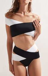 Siyah Beyaz Çapraz Bikini Takım
